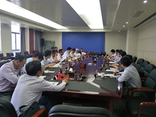 市人大常委会副主任樊泽明率队来我县开展农业投入品使用监管暨农业保险发展调研