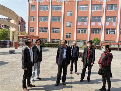 檀国文赴张溪镇中小学校检查指导复学准备及疫情防控工作