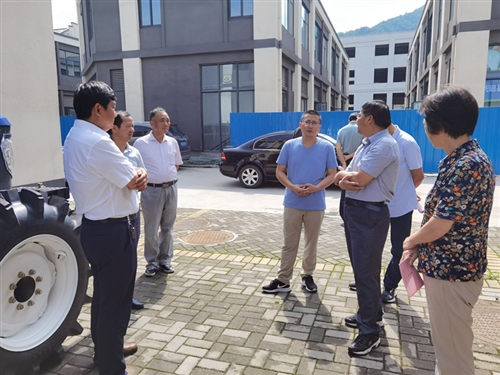 市人大常委会来我县开展《中华人民共和国农业机械化促进法》执法检查