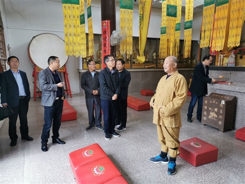 东至县人大常委会开展佛教场所文明敬香和规范放生情况专题调研