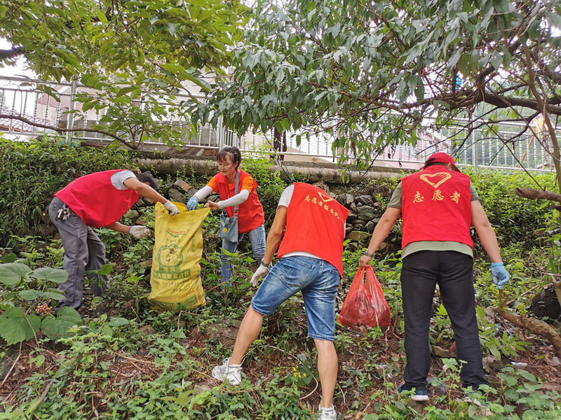 人居环境整治志愿服务活动1_副本.jpg