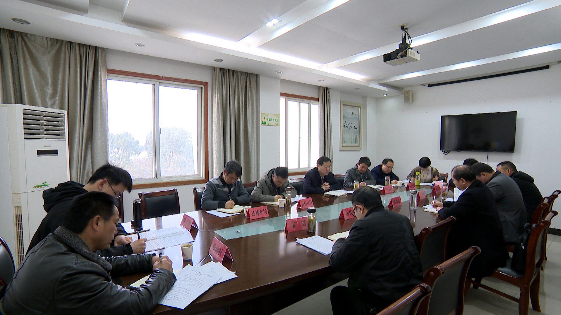 叶云生主持召开东流镇市委主要负责同志接访事项专题调度会