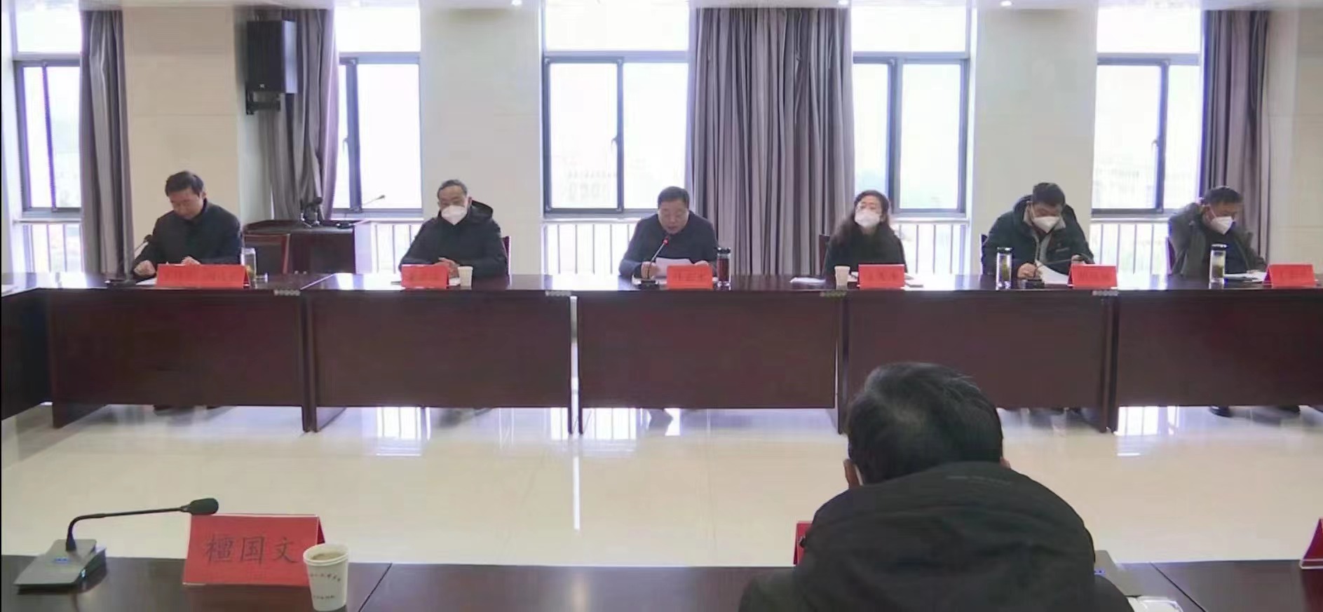 县人大工作研究会换届会议召开