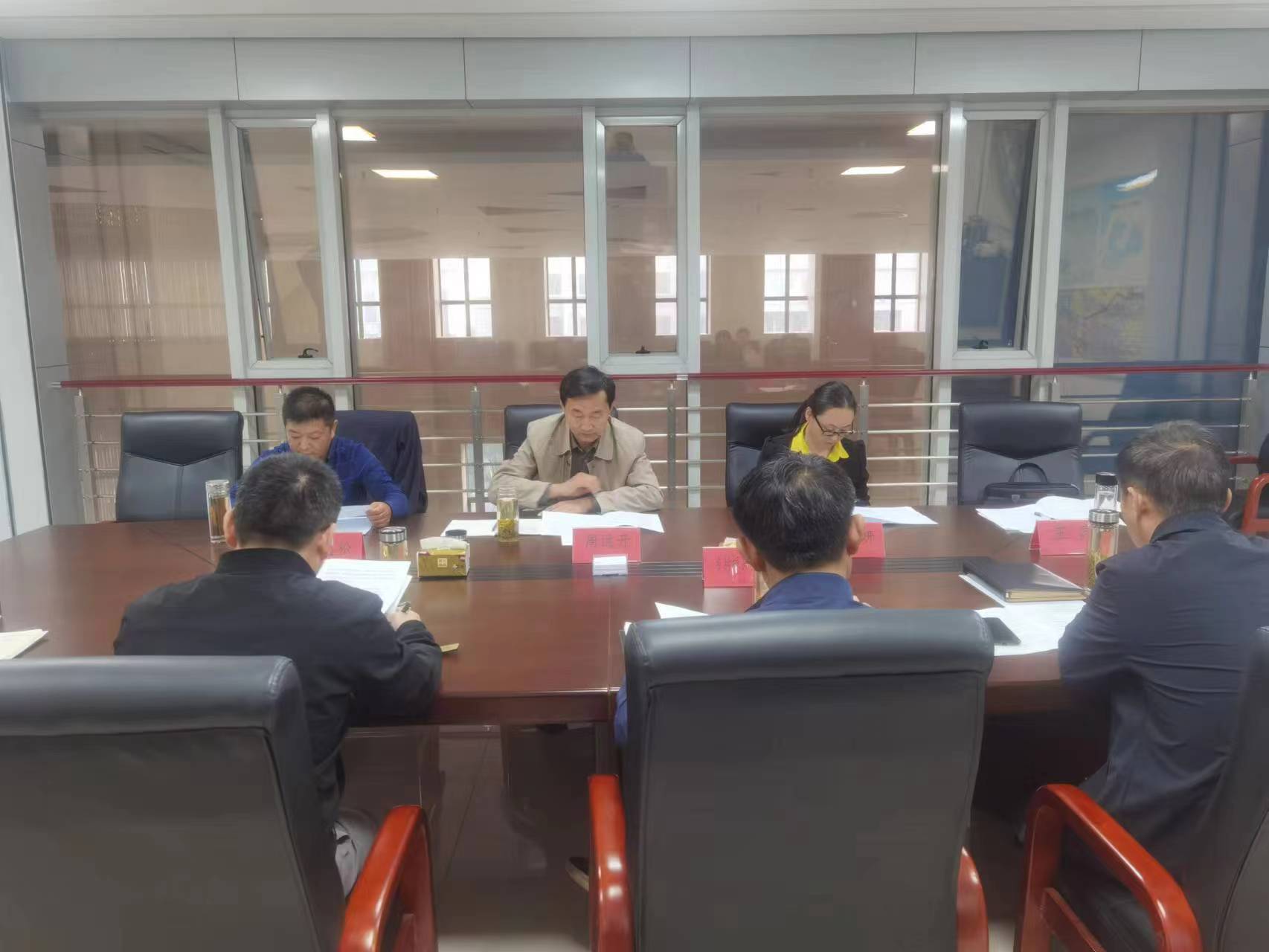 县人大常委会调研国有企业资产管理情况