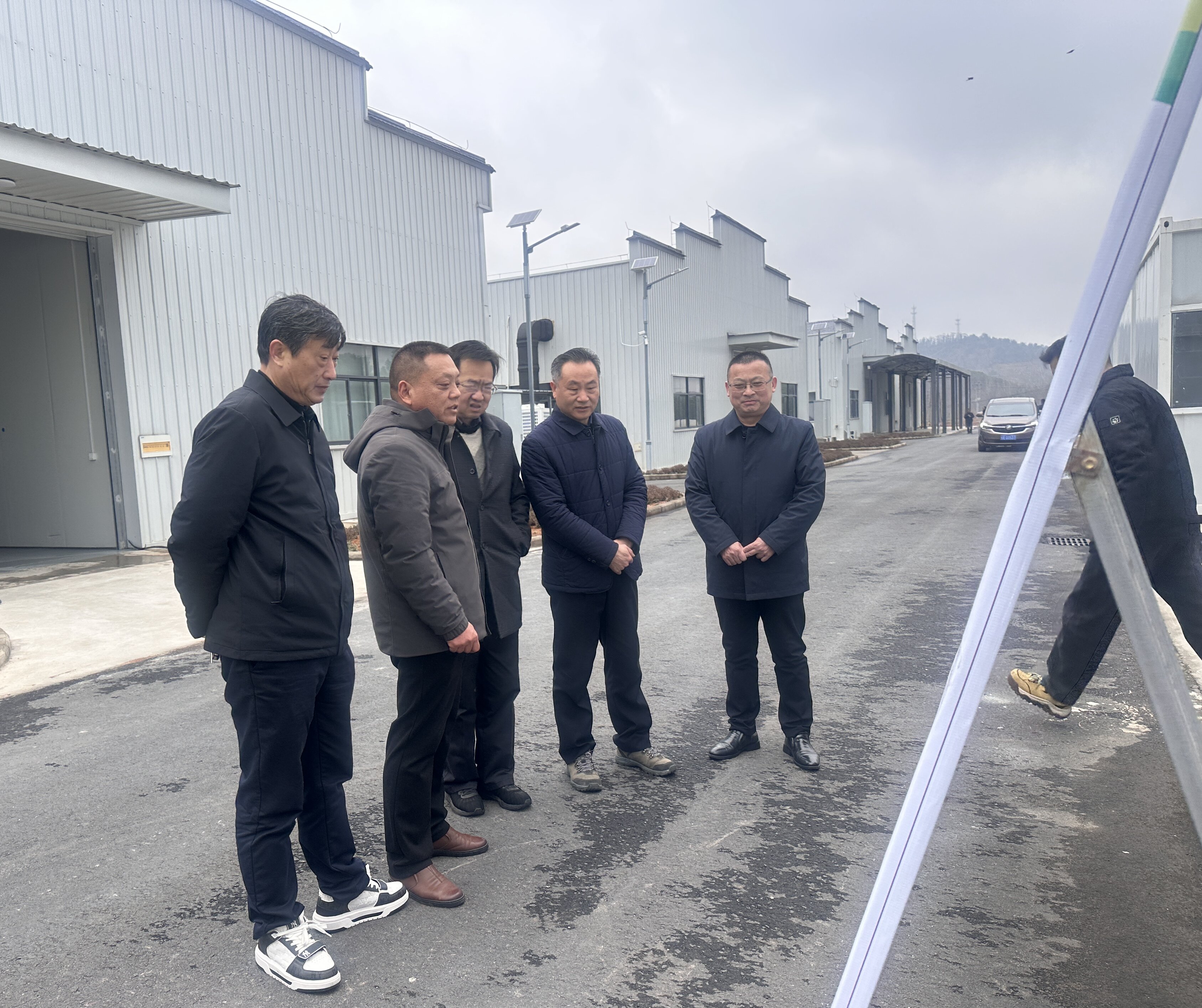 市人大常委会来我县调研乡镇国有（集体）资产管理试点和预算审查监督工作